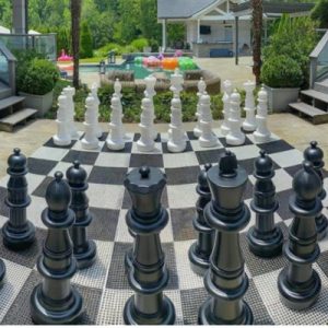 thumb-giant-plastic-chess-set-with-plastic-board